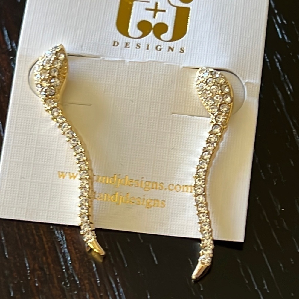 Rhinestone snake earrings-NWT